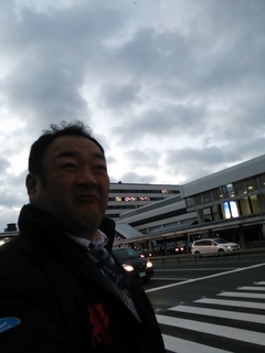 朝一番の伊丹空港