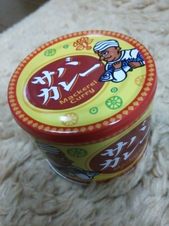 信田缶詰のサバカレー